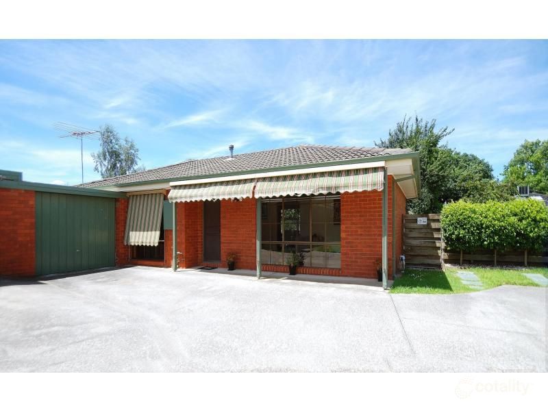 4/60-64 Woods St, Beaconsfield, VIC 3807