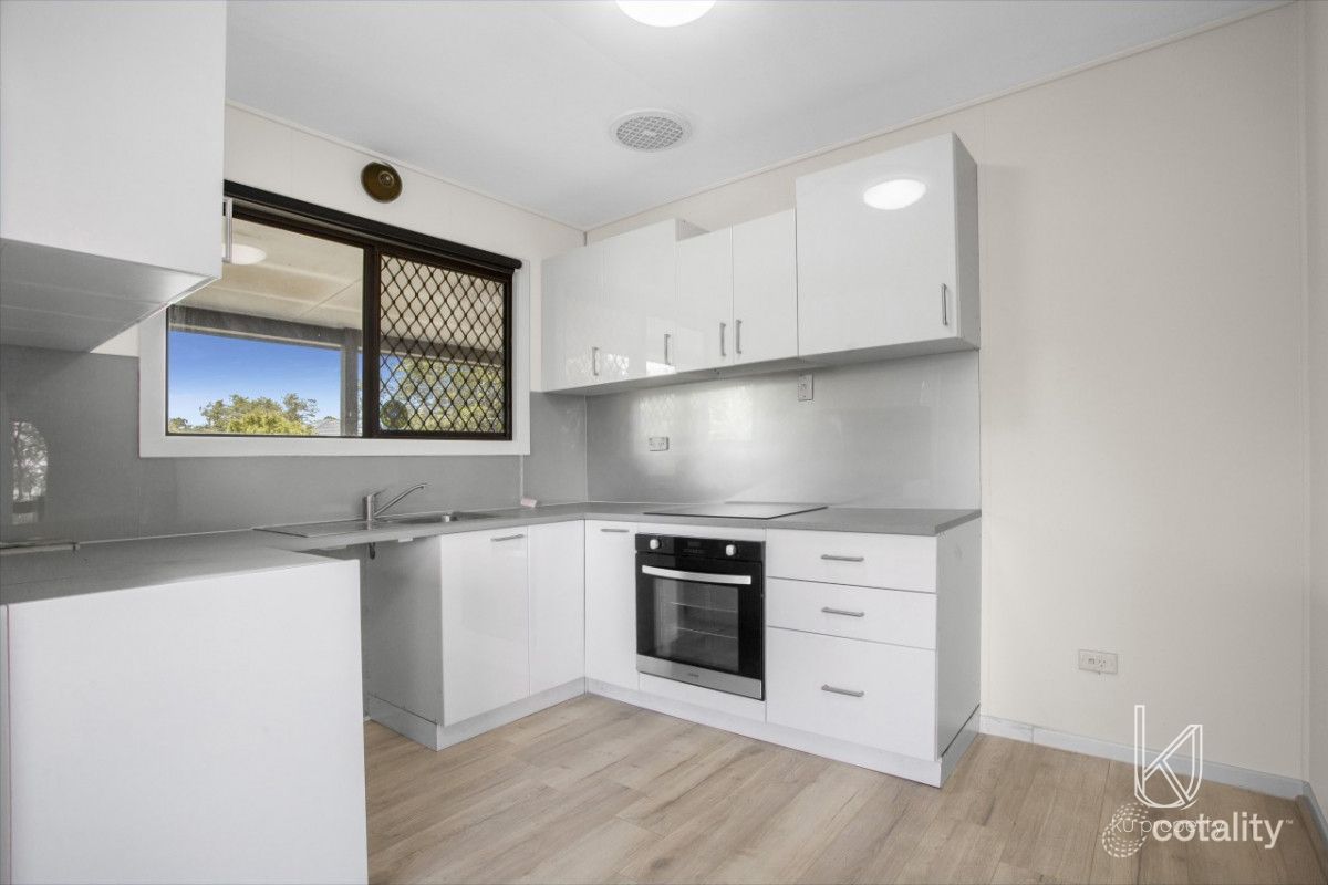 5 Ursula Ct, Springwood, QLD 4127