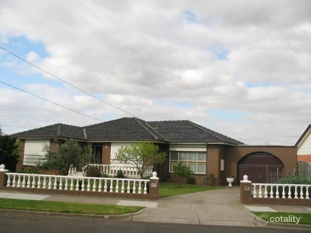 4 Cresswold Ave, Avondale Heights, VIC 3034