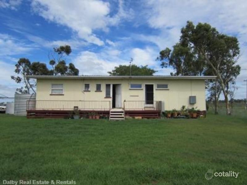 75-77 Callaghan St, Kaimkillenbun, QLD 4406