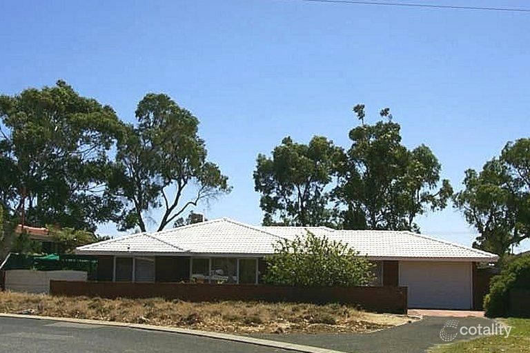 15 Newcombe Way, Padbury, WA 6025