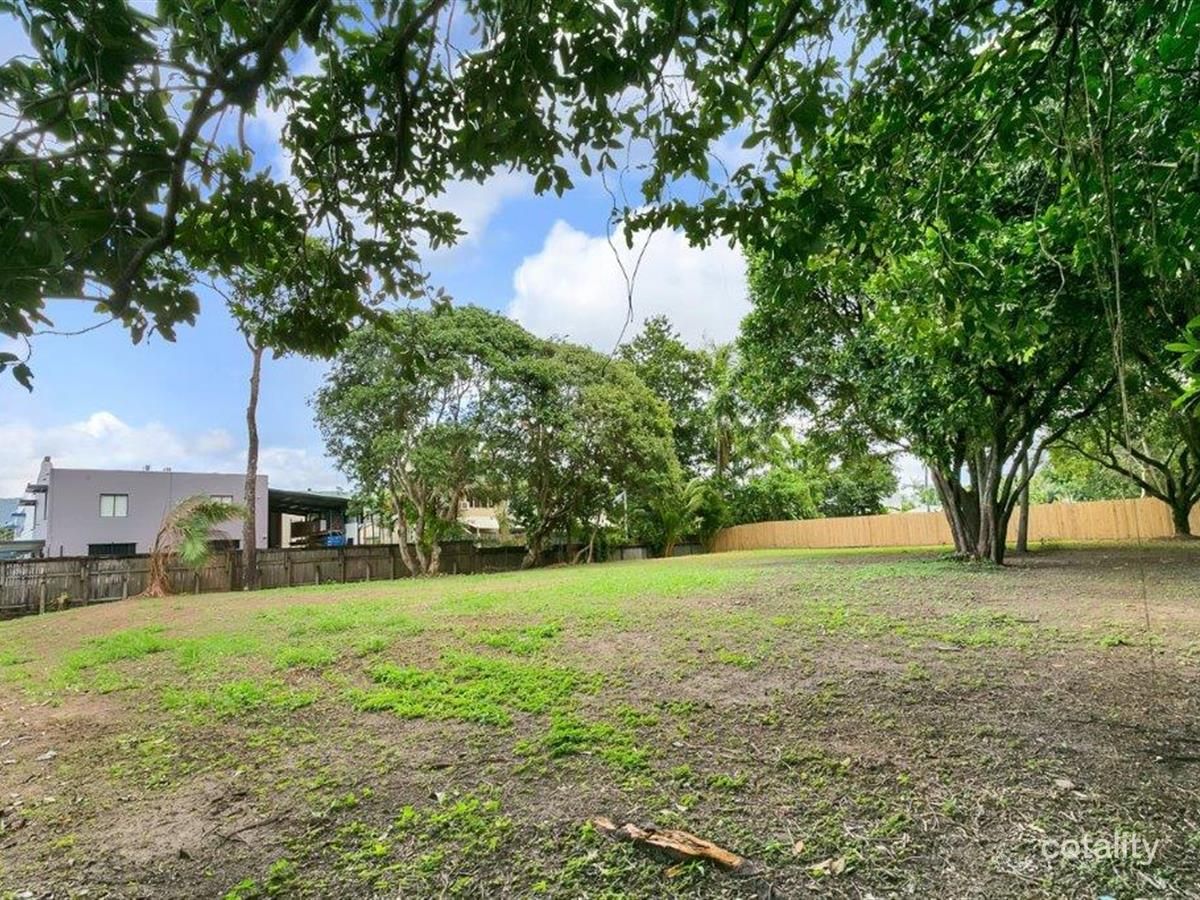 1 Kidston St, Bungalow, QLD 4870