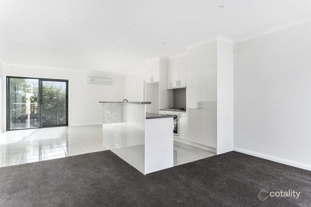 4/18 Market Garden Cct, Epsom, VIC 3551