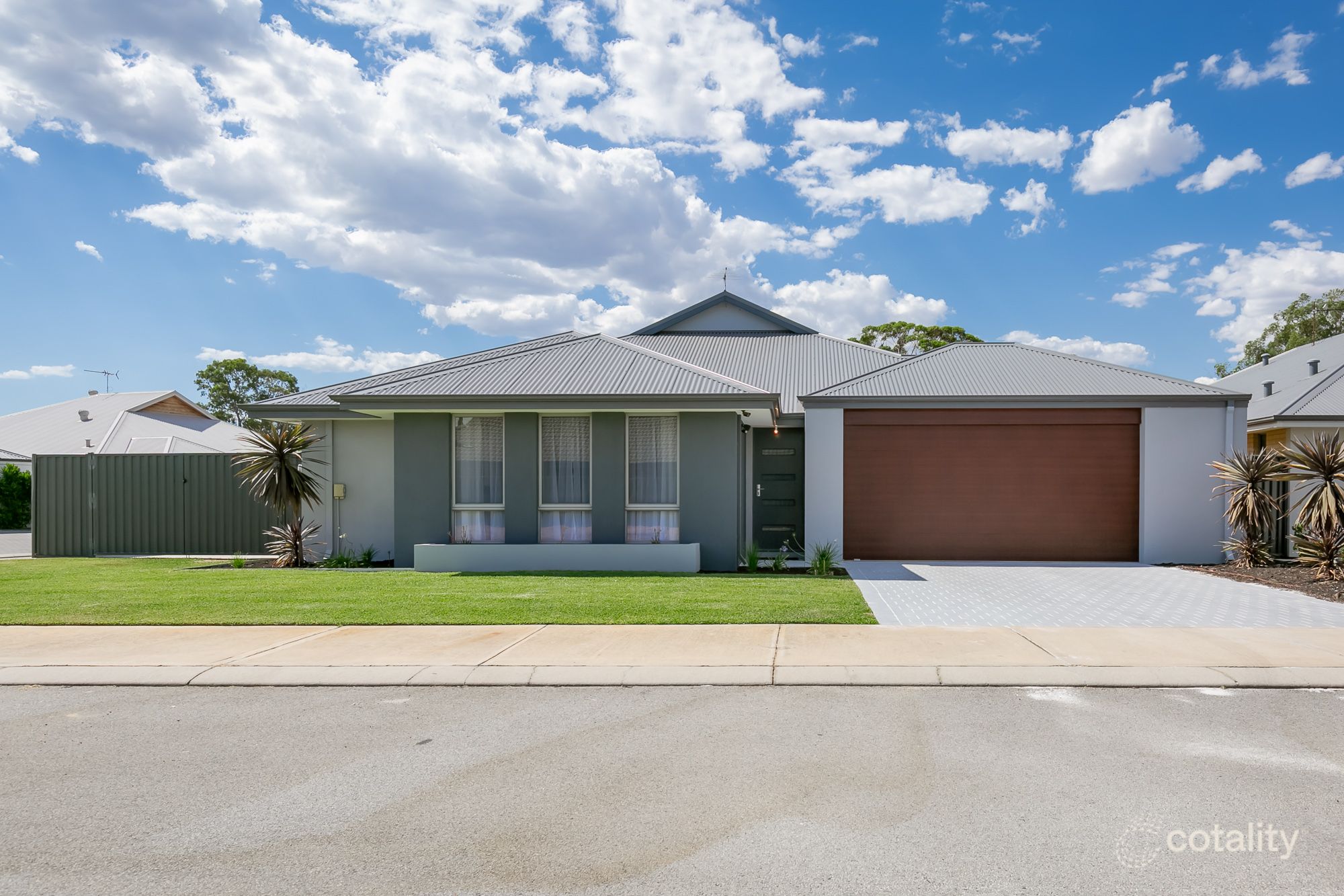 16 Pebley Way, Aveley, WA 6069