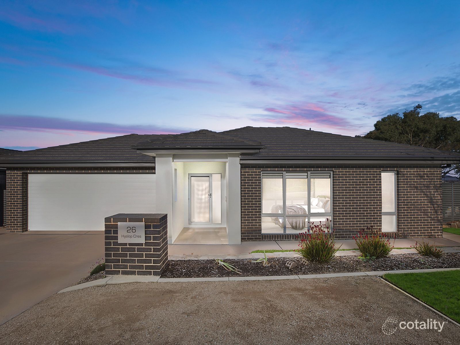 26 Hyslop Cres, Casey, ACT 2913