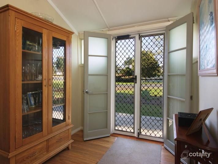 16 Victoria St, Goombungee, QLD 4354