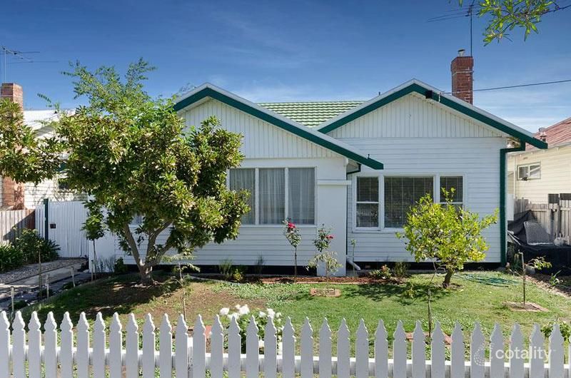 18 Powell St, East Geelong, VIC 3219