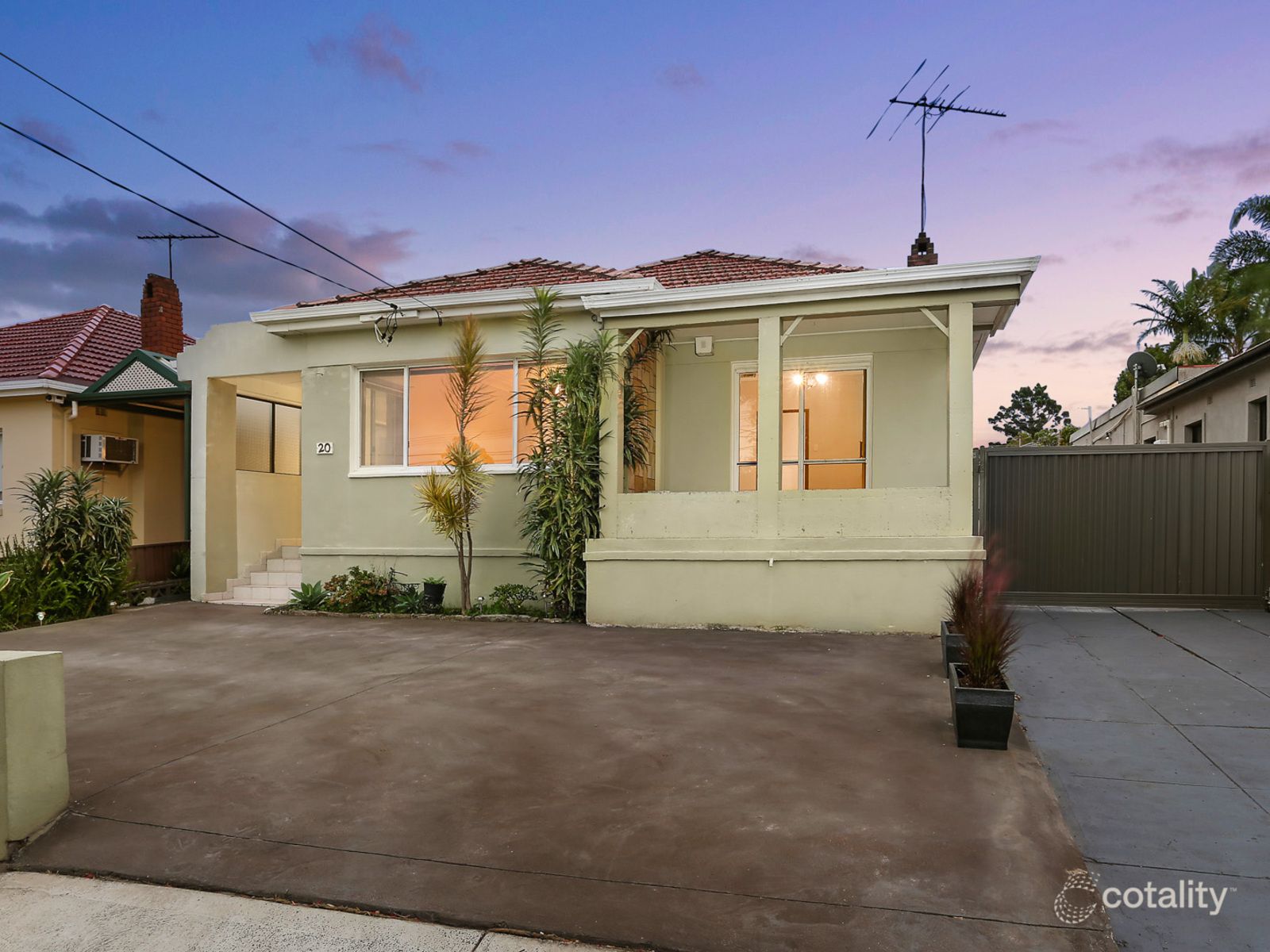 20 Lobb Cres, Beverley Park, NSW 2217