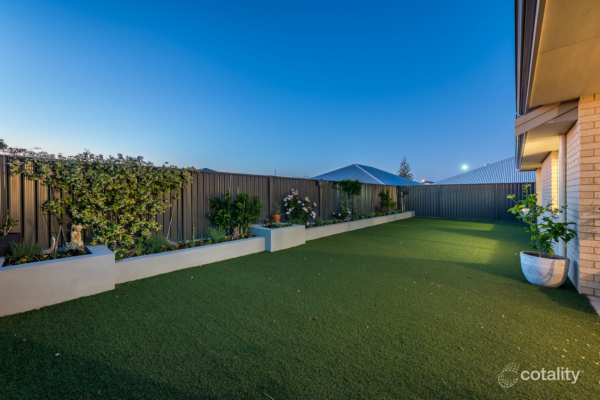 19 Edgari St, Jindalee, WA 6036