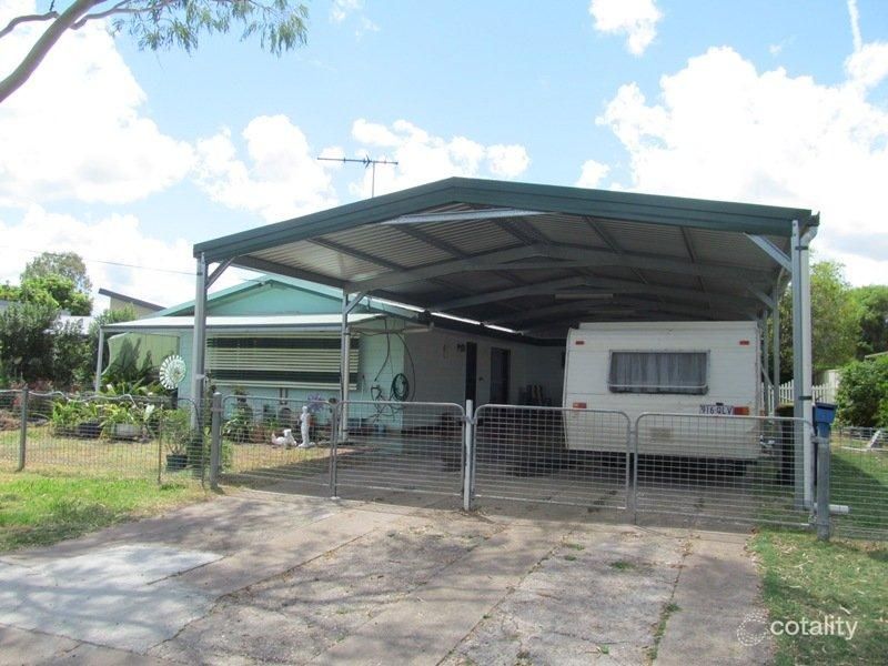 1b Batts Pl, Emerald, QLD 4720