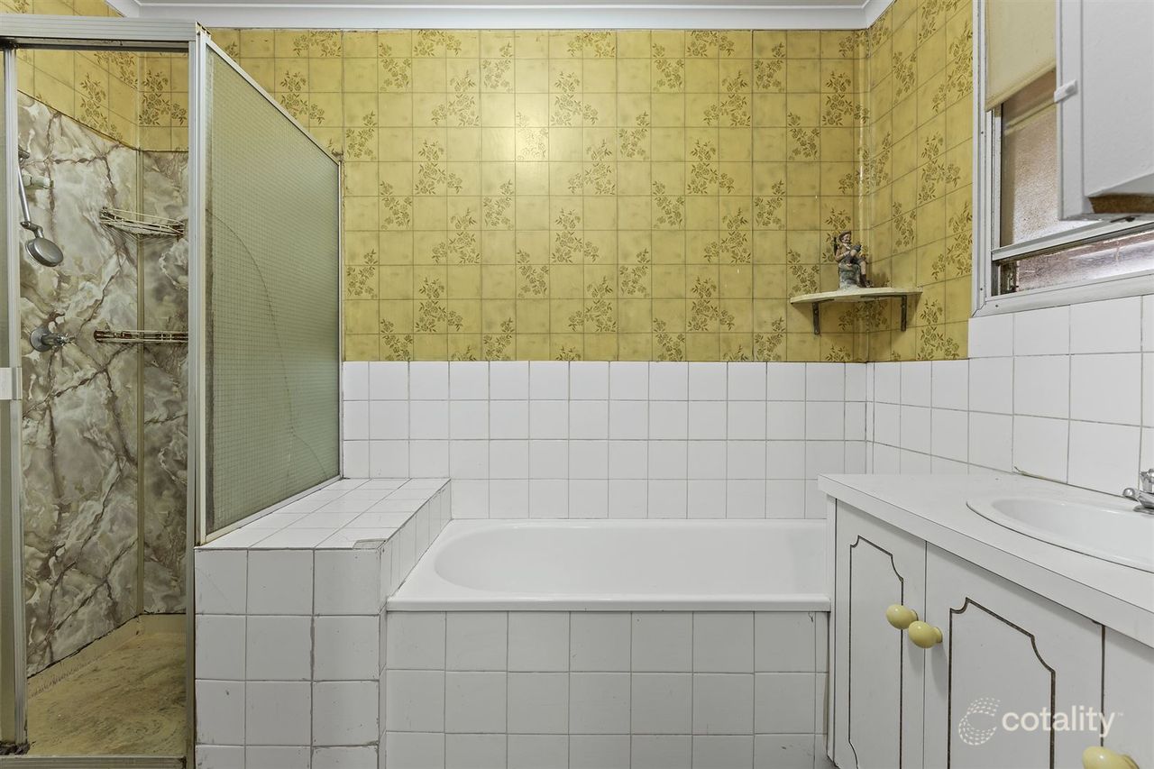 4 Chirnside Ct, Corio, VIC 3214