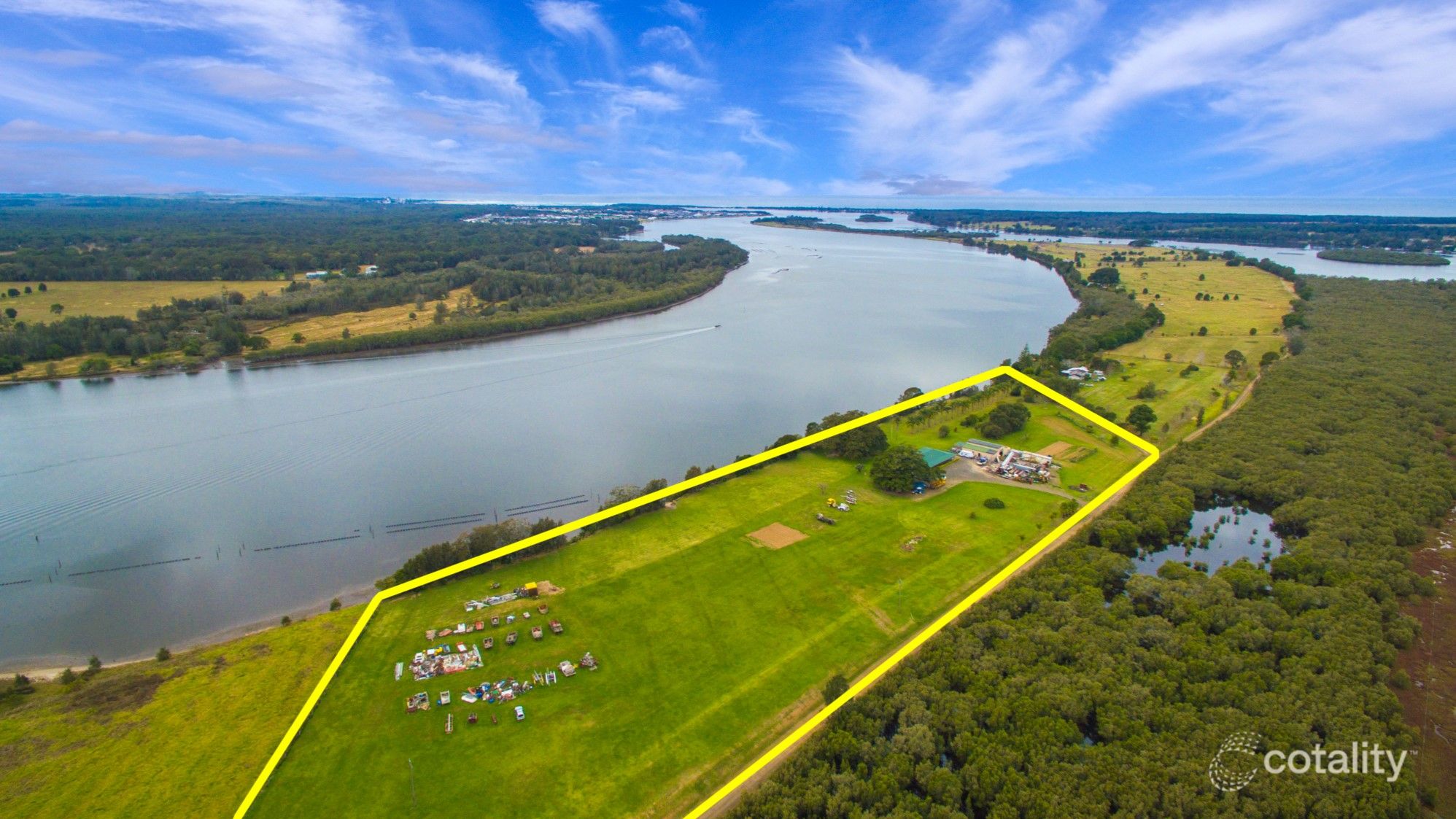 105 Pelican Bay Rd, Mitchells Island, NSW 2430