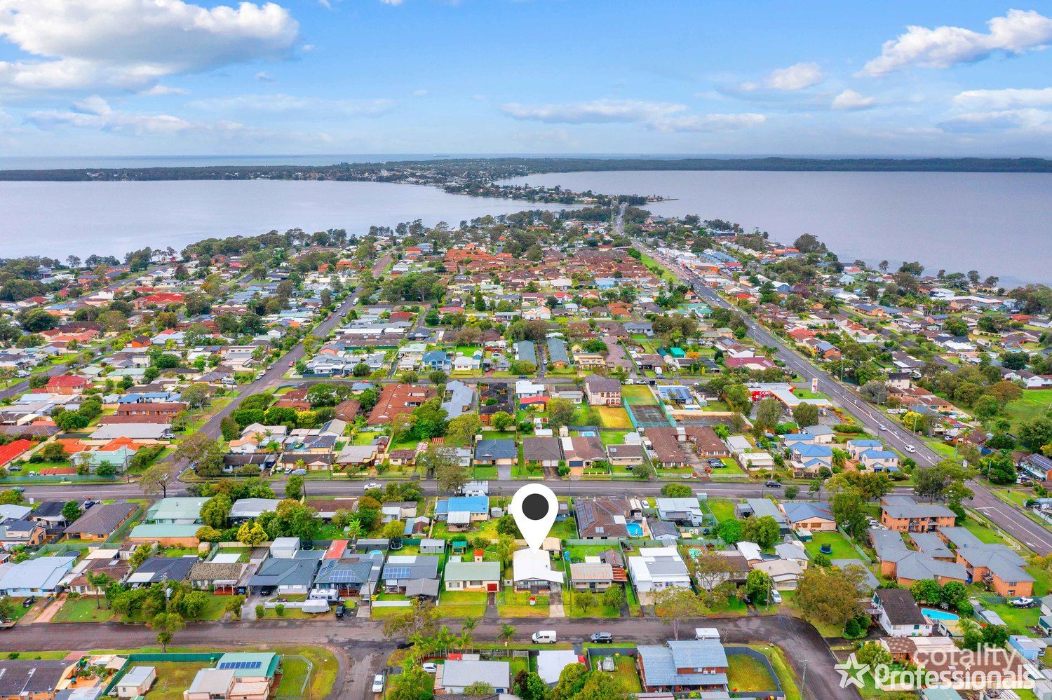 9 Vernon Ave, Gorokan, NSW 2263