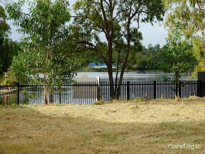 5 Santorini Pl, Forest Lake, QLD 4078