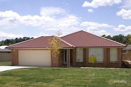 5 Fahy Cres, Orange, NSW 2800