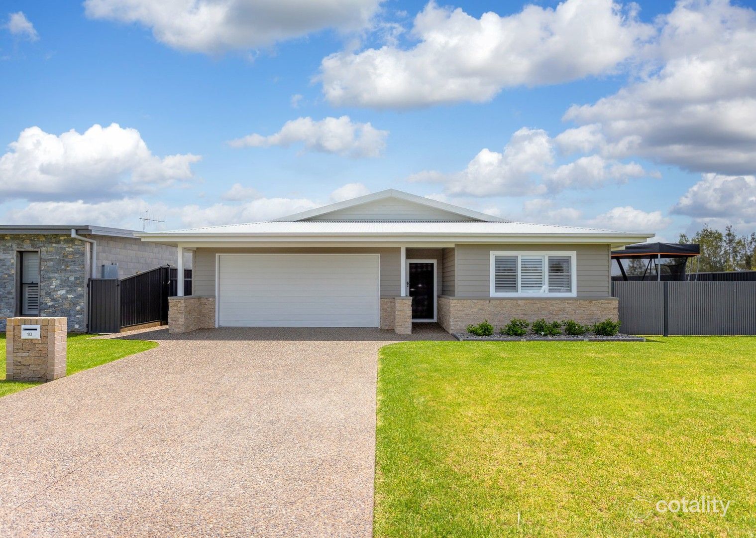 10 Tropicbird Cres, Old Bar, NSW 2430