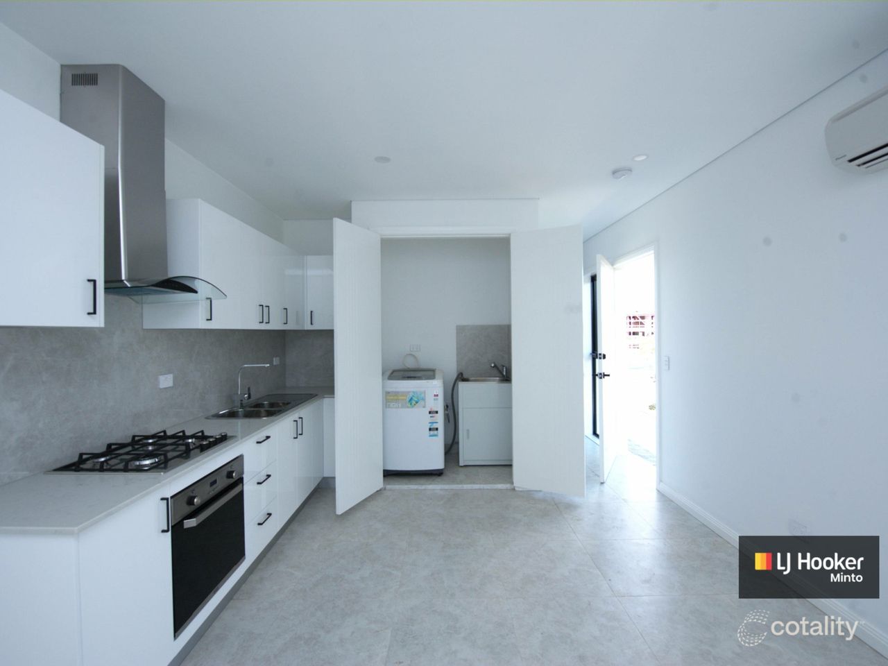 28 Westview St, Campbelltown, NSW 2560