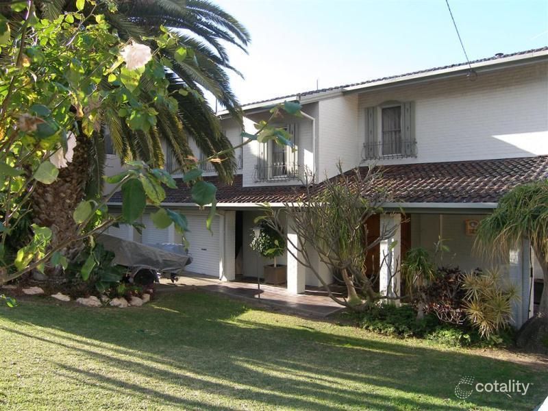 9 Doongalla Rd, Attadale, WA 6156