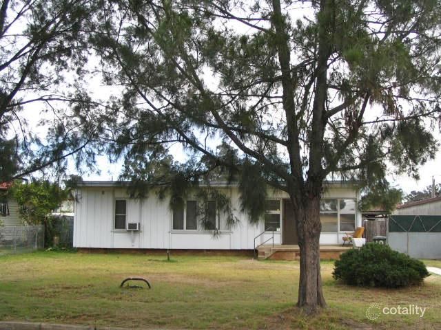 19 Palau Cres, Lethbridge Park, NSW 2770