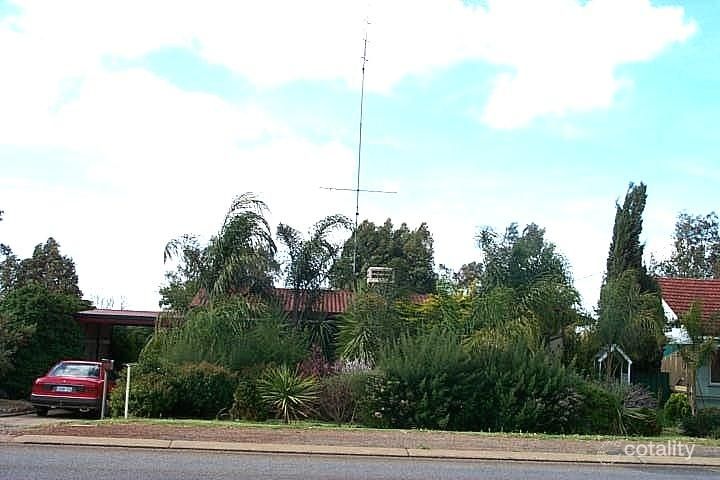 110 Newcastle Rd, Northam, WA 6401