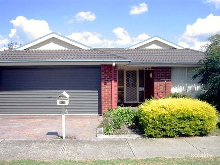 130 Telford Dr, Berwick, VIC 3806