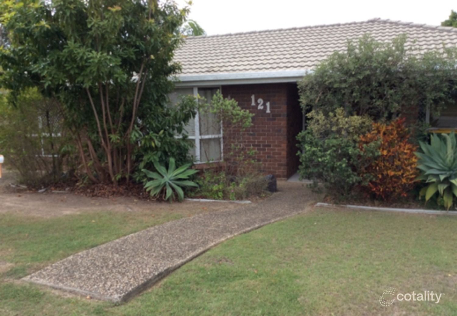121 Emerald Dr, Regents Park, QLD 4118