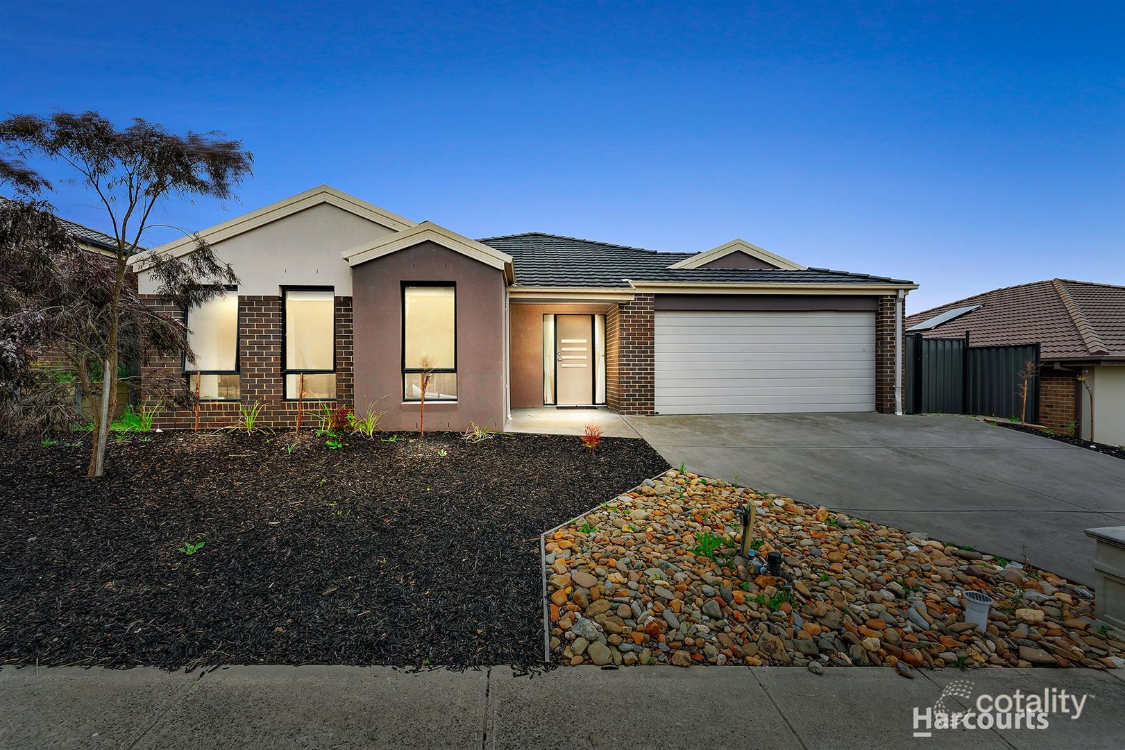 32 Victoria Pl, Pakenham, VIC 3810