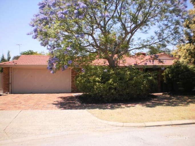 17 Bergall Ct, Ferndale, WA 6148