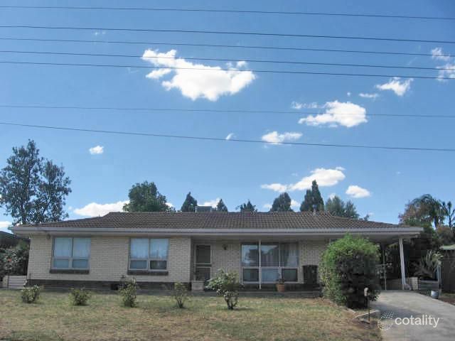 12 Hazel Gr, Ridgehaven, SA 5097