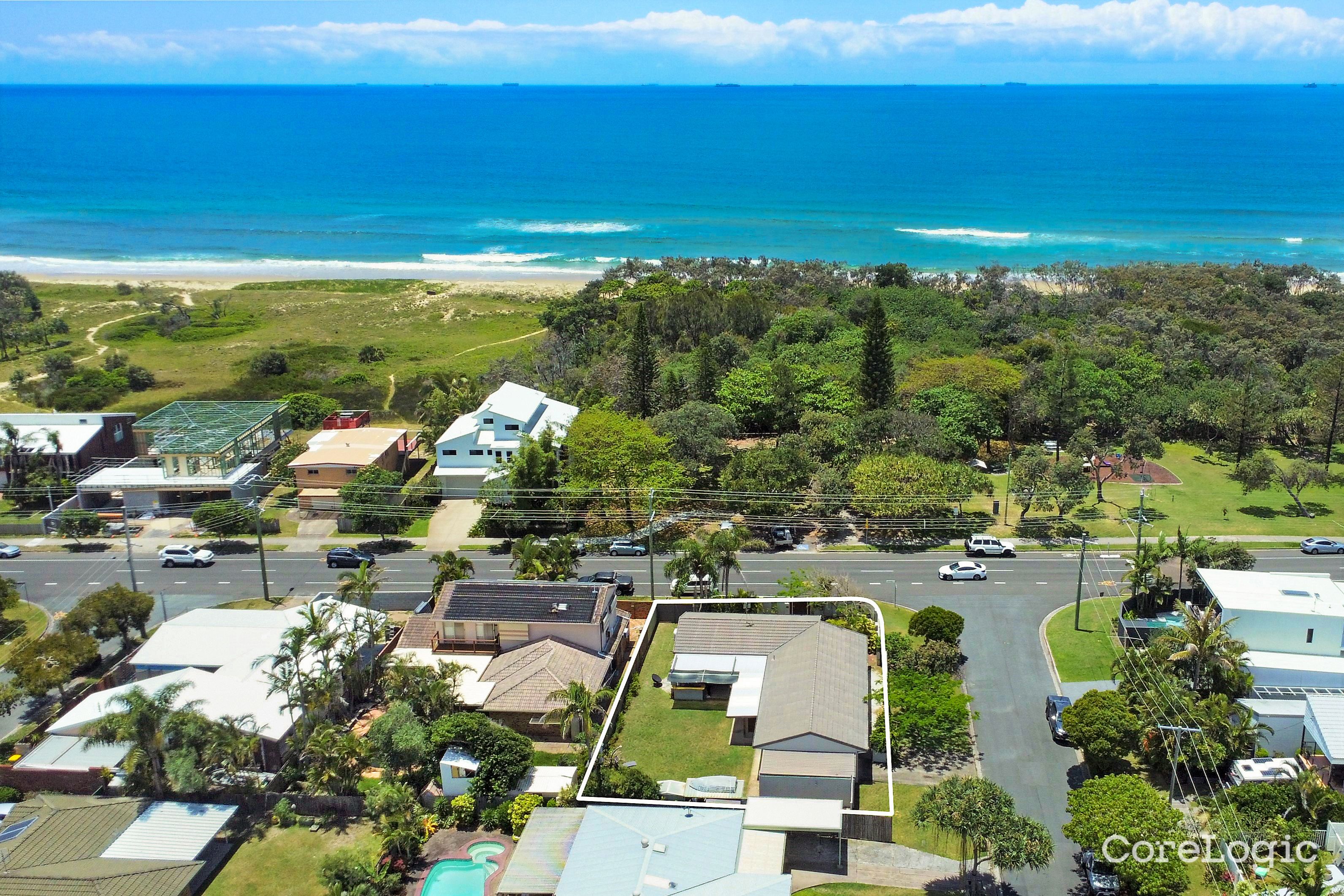 40 Oceanic Dr, Warana, QLD 4575
