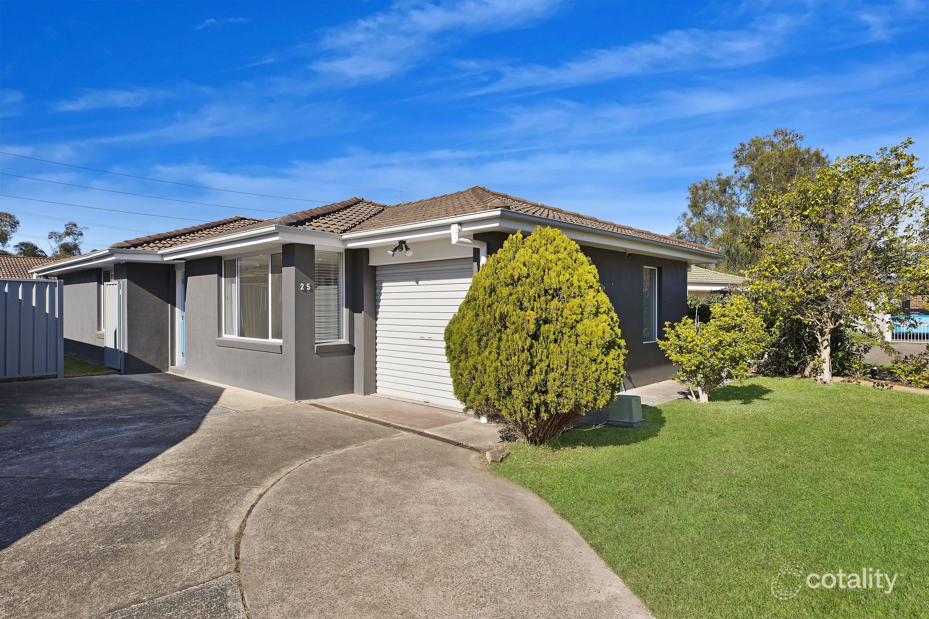 25 Neville Cl, Bateau Bay, NSW 2261