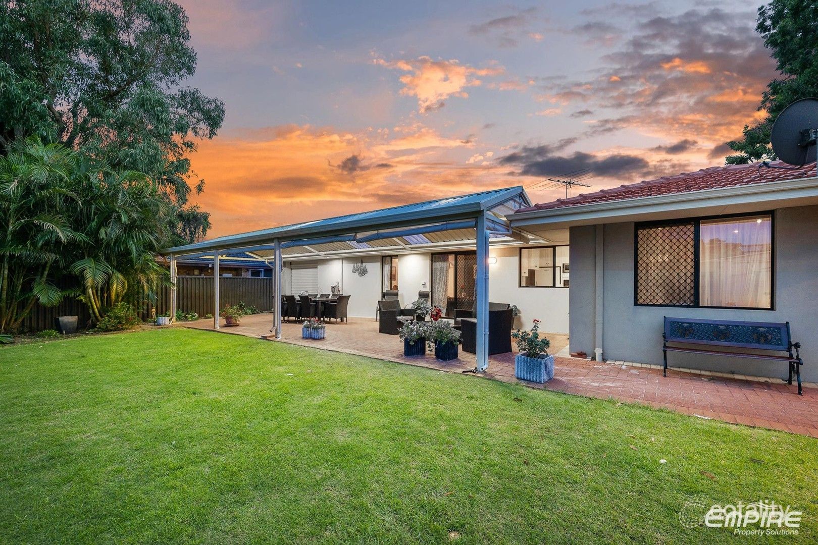 5 Dale Pl, Booragoon, WA 6154