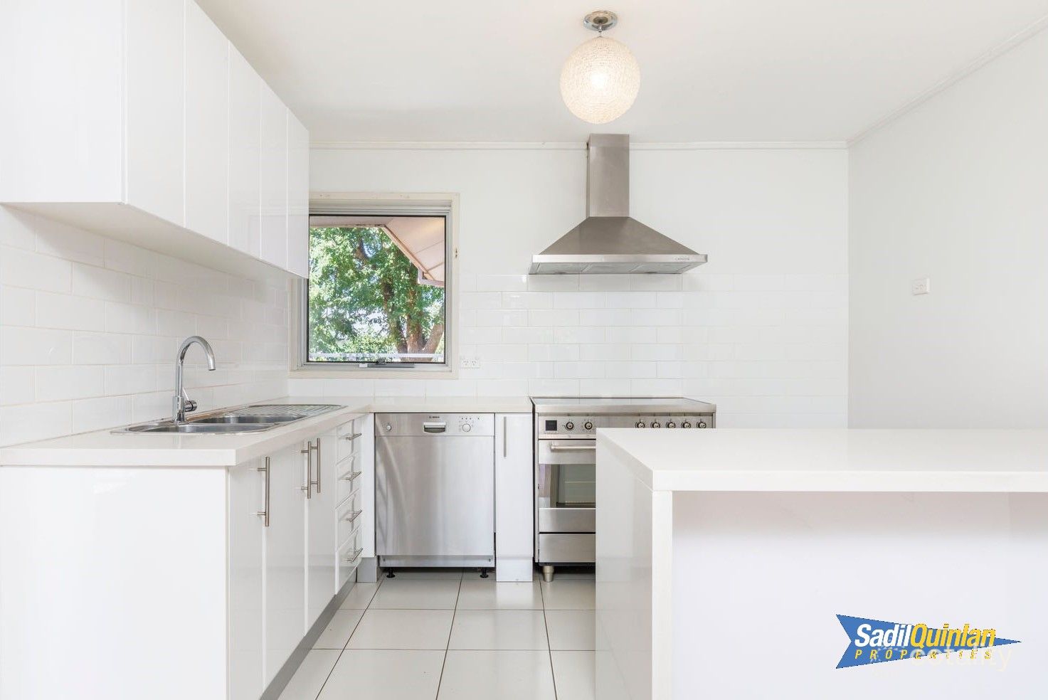 17 Dorrit Black Cres, Lyneham, ACT 2602