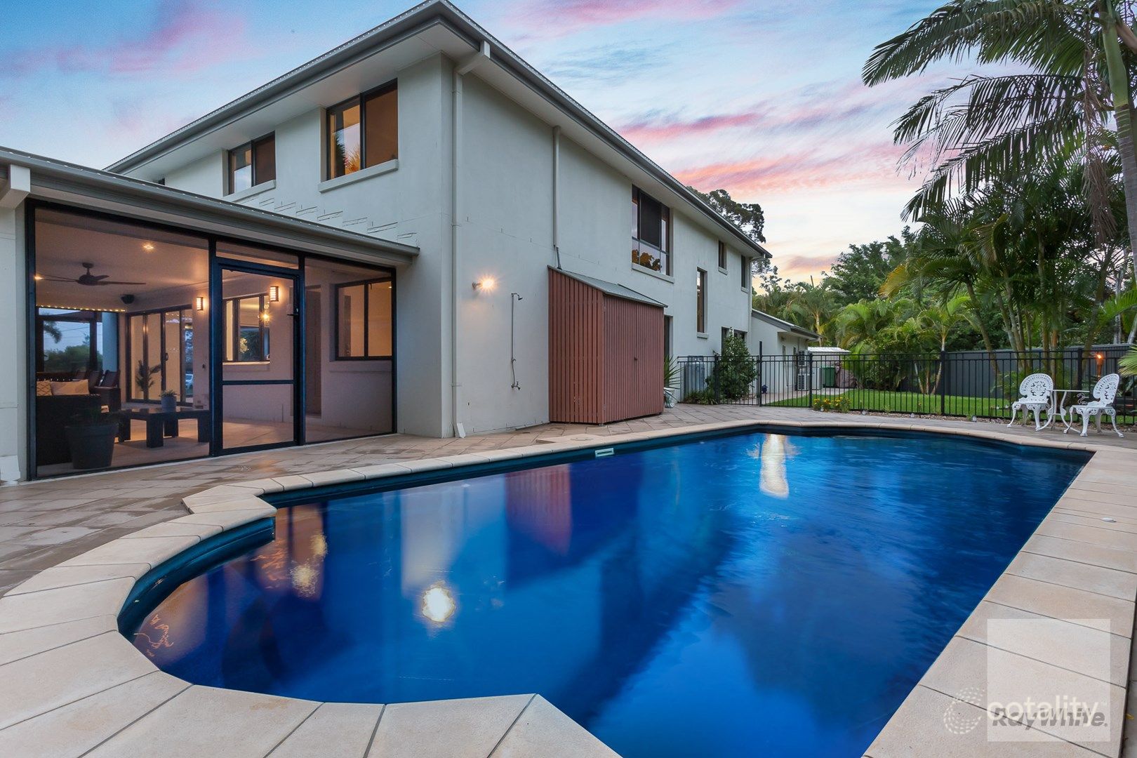 6 Sandra Ct, Redland Bay, QLD 4165