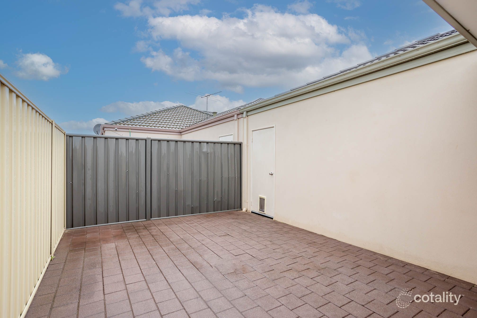 12/63 Seville Dr, Seville Grove, WA 6112