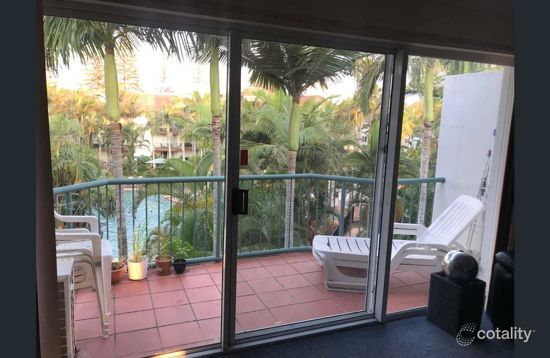 7 Redondo Ave, Miami, QLD 4220