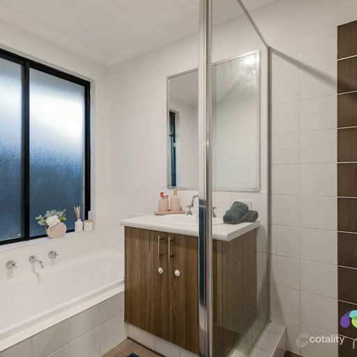 16 Ellsworth Rd, Wellard, WA 6170