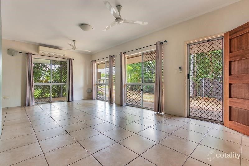 30 Mcguire Cct, Moulden, NT 0830