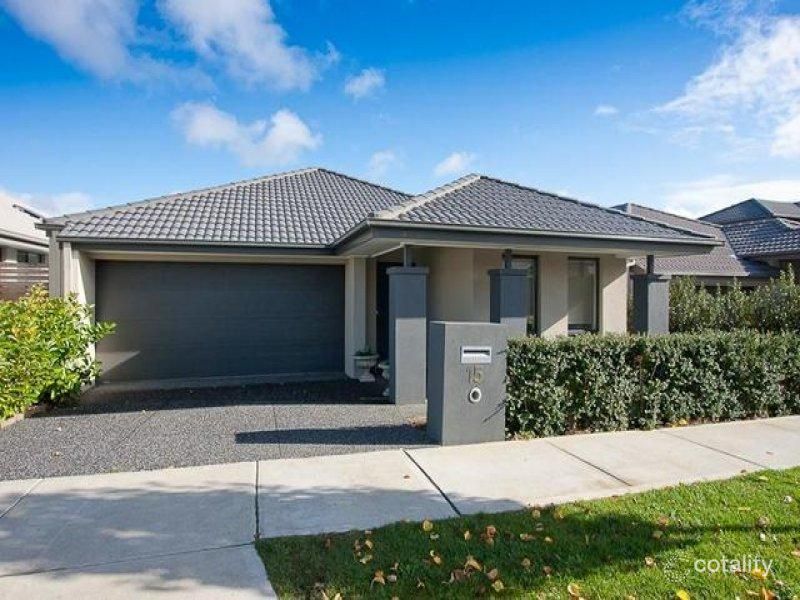 15 Whitehaven St, Berwick, VIC 3806
