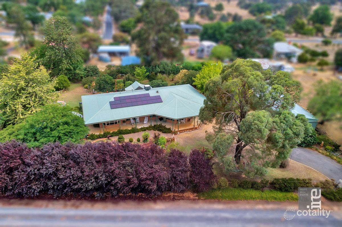 9 Brewer Lane, Eldorado, VIC 3746
