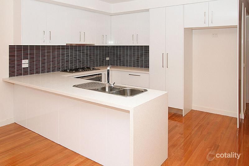 2/28 Pickett St, Reservoir, VIC 3073