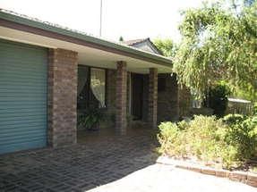 39 Railway Pde, Yarloop, WA 6218