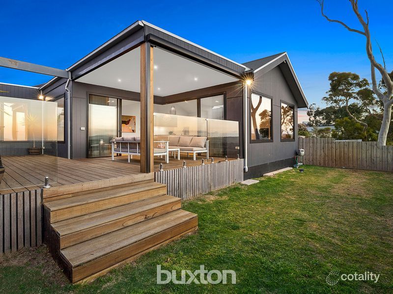 62 Graylea Ave, Herne Hill, VIC 3218