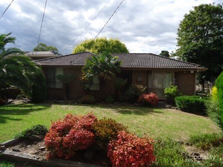 39 Geoffrey Dr, Kilsyth, VIC 3137