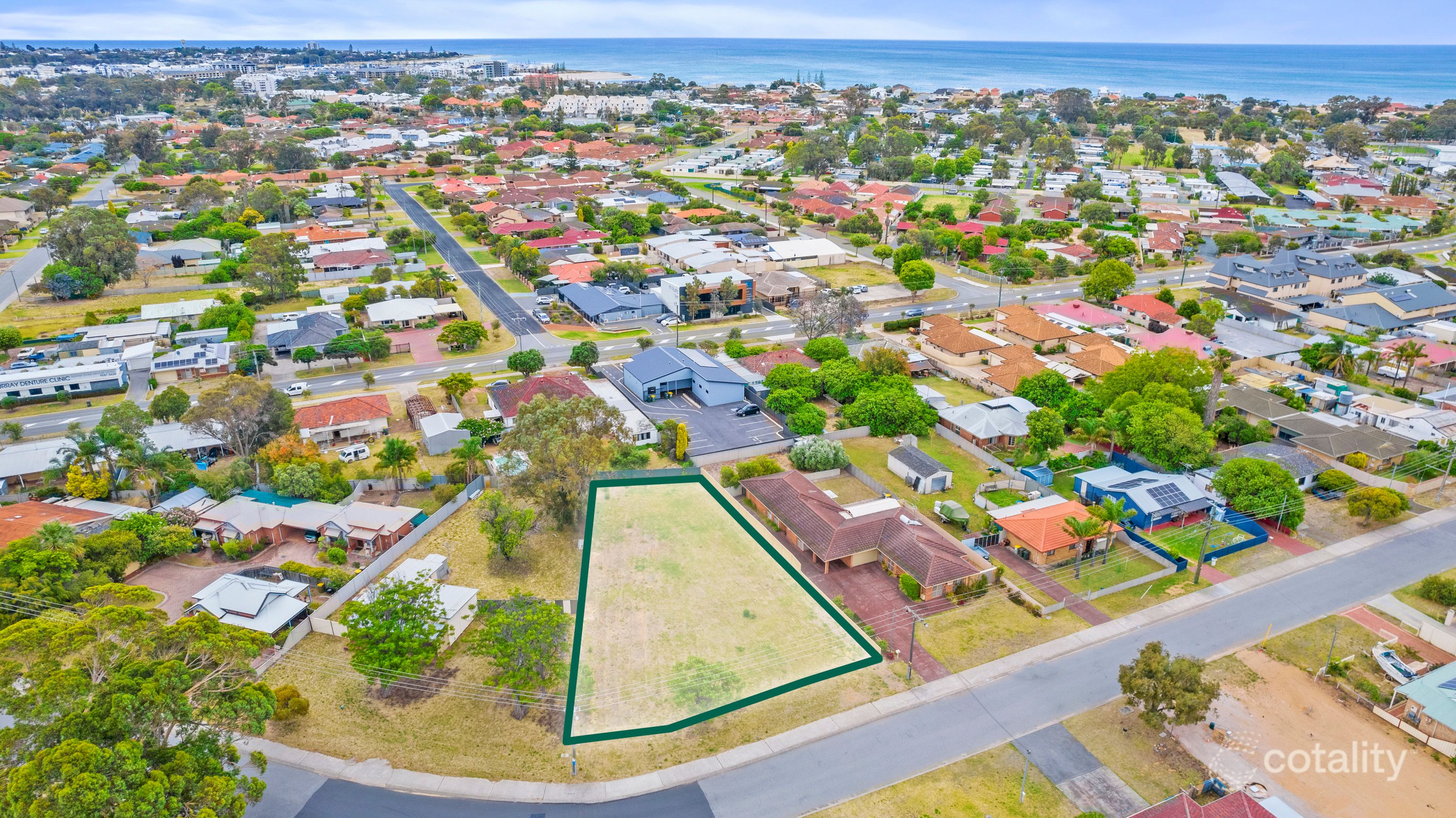 8 Cox St, Mandurah, WA 6210