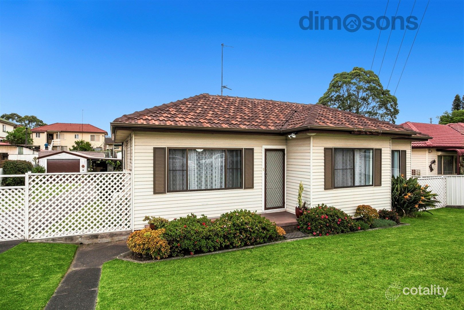 63 Mirrabooka Rd, Lake Heights, NSW 2502