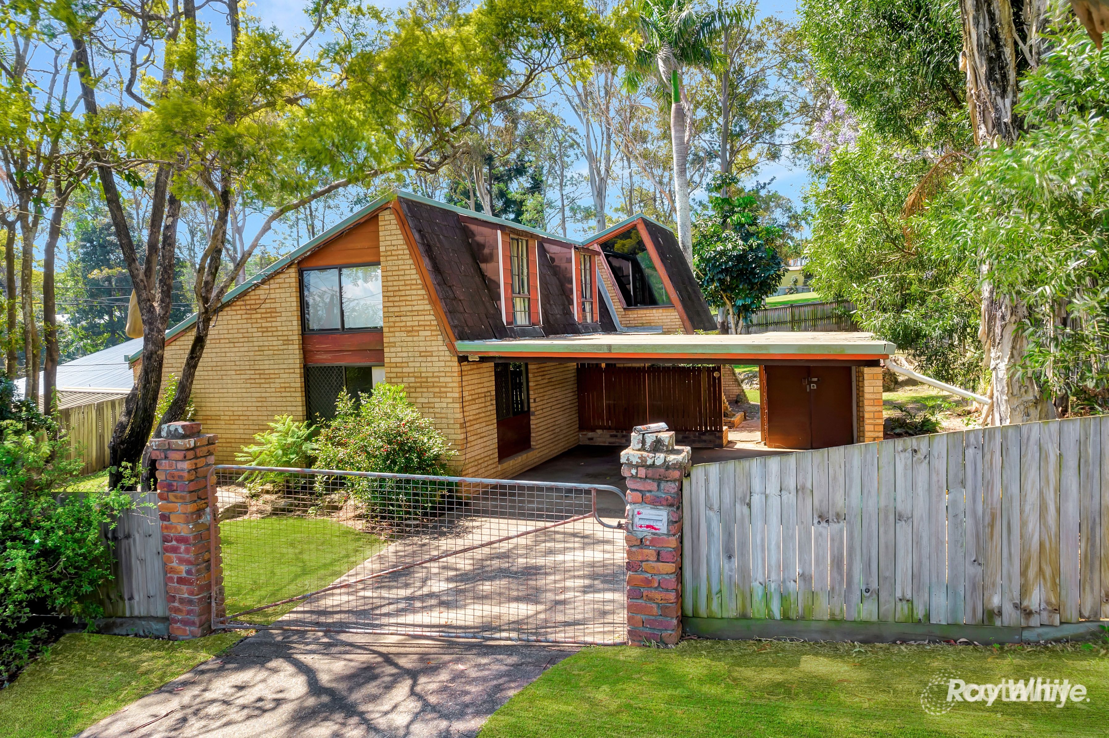 3 Mayflower St, Daisy Hill, QLD 4127