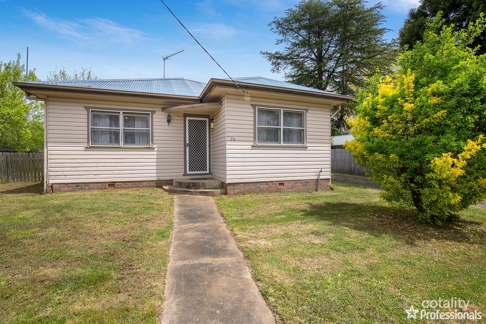 76 Mann St, Armidale, NSW 2350