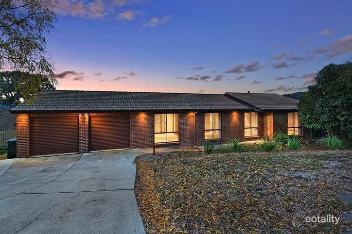 19 Mackerras Cres, Theodore, ACT 2905