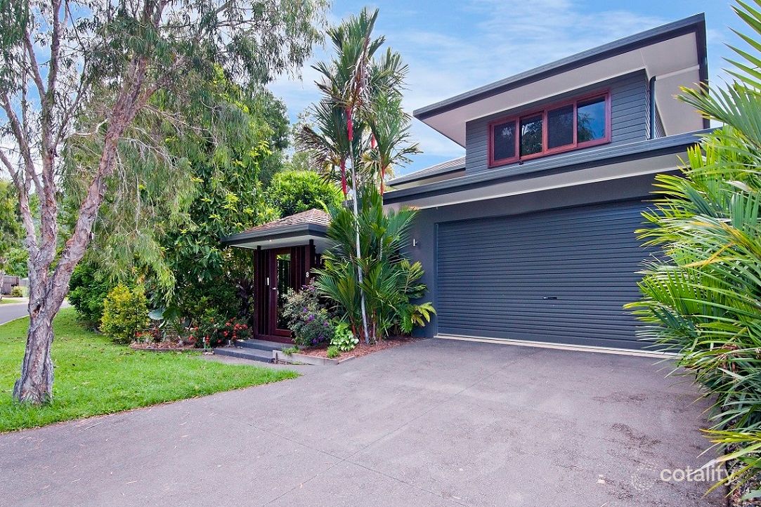 8 Lillian Rd, Palm Cove, QLD 4879